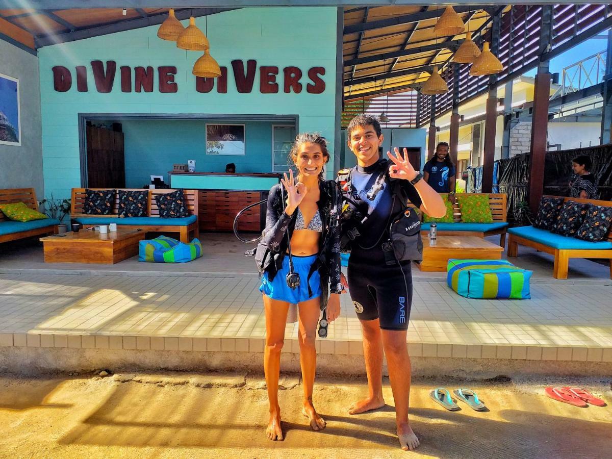 Divine Divers غيلي مينو المظهر الخارجي الصورة